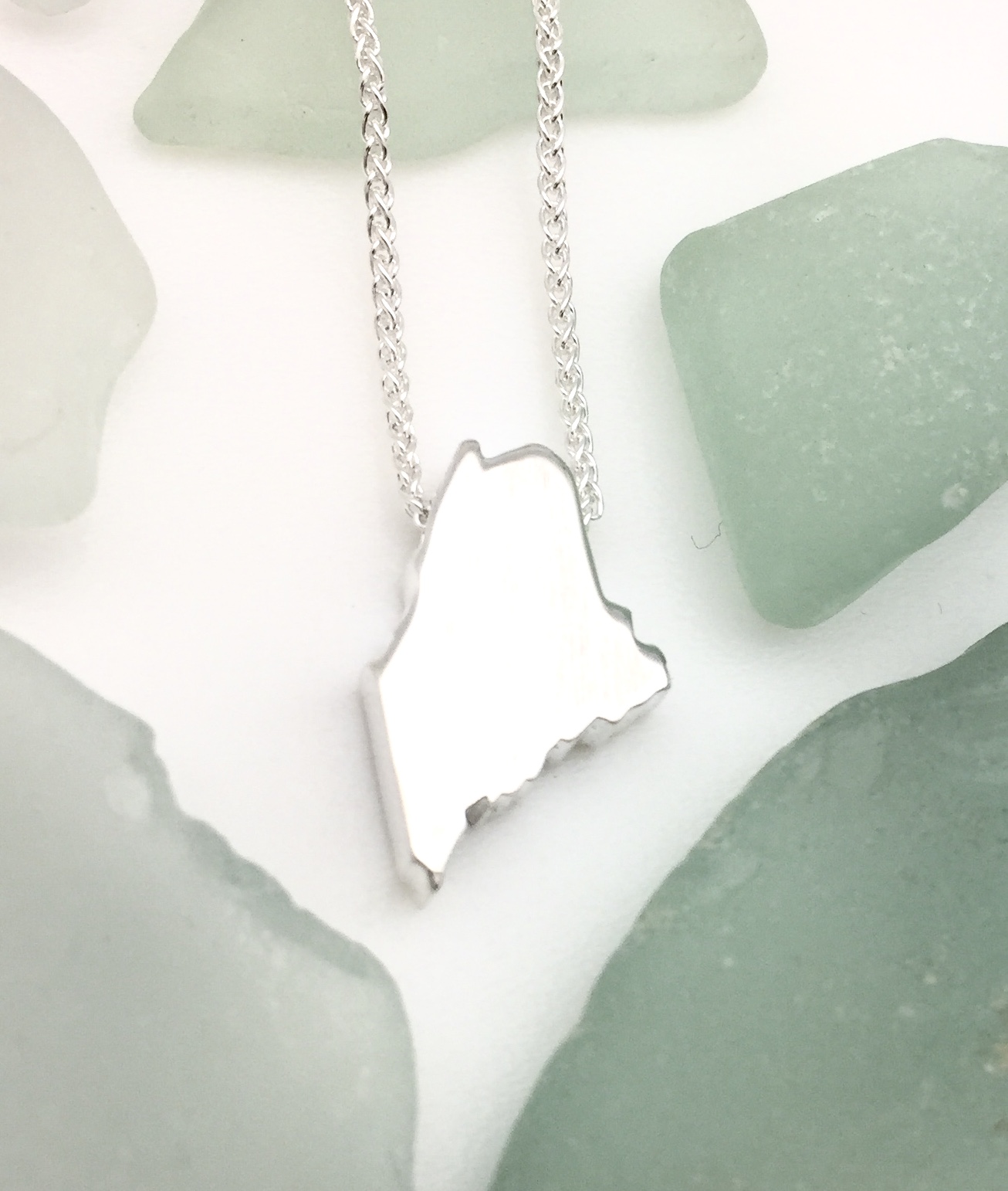 Details about  / New Polished Rhodium Plated 925 Sterling Silver Maine State Map Charm Pendant